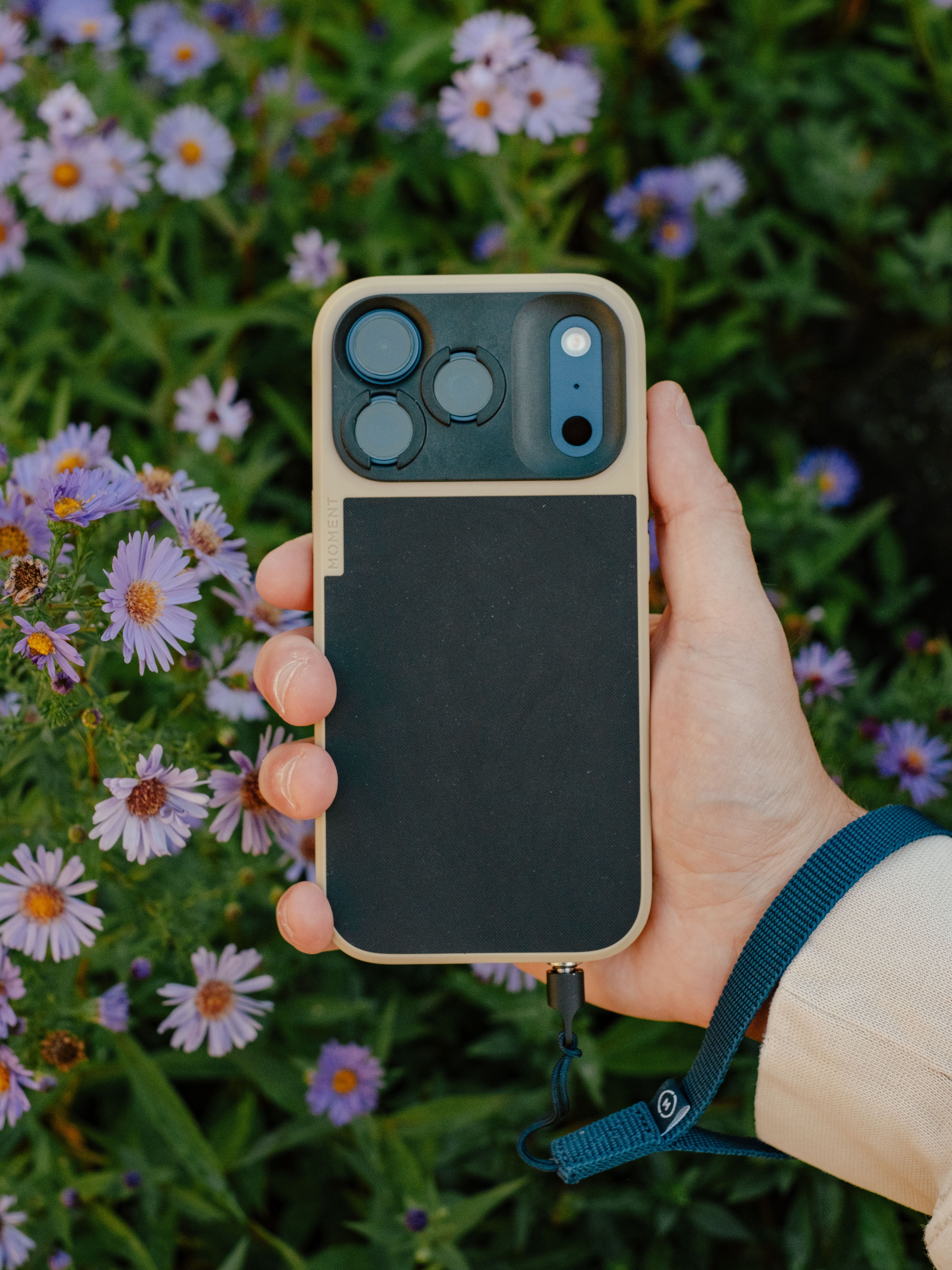 The Moment iPhone 17 Camera Case Explained
