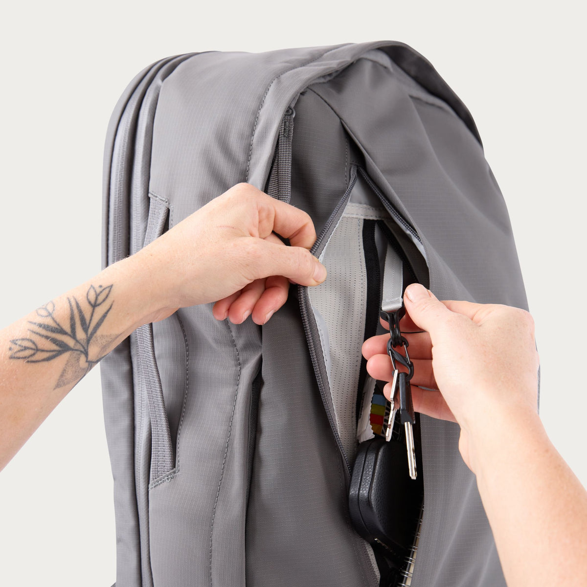 Everything Travel Pack - 28L