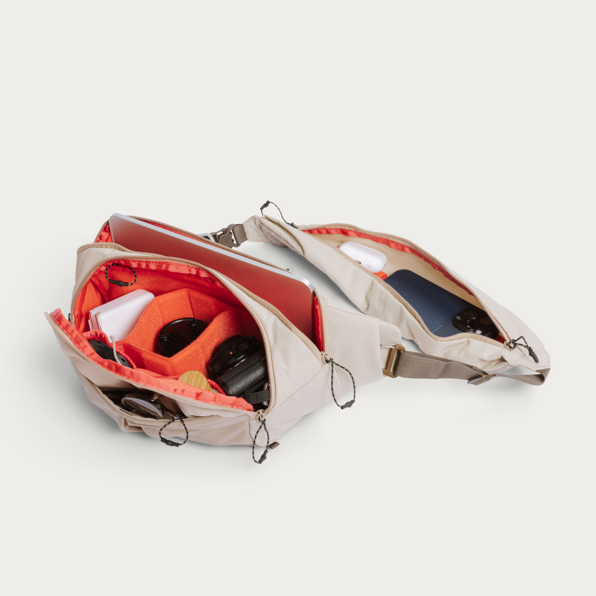 Balance 7L Camera Sling
