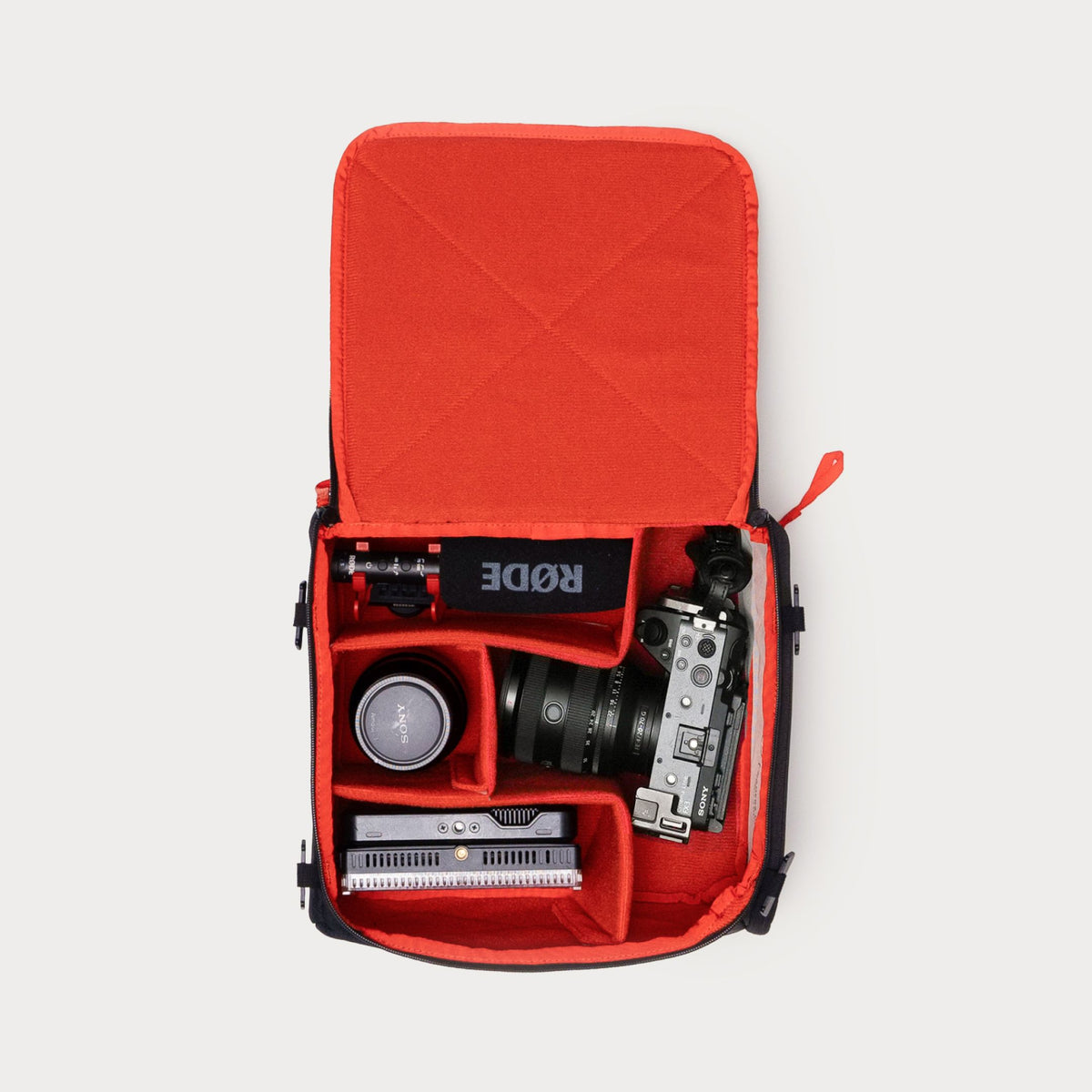 Everything Camera Cube - 8L