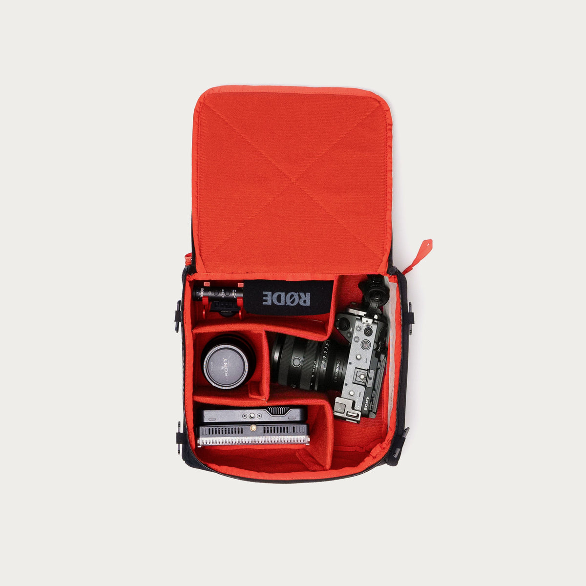 Everything Camera Cube - 8L